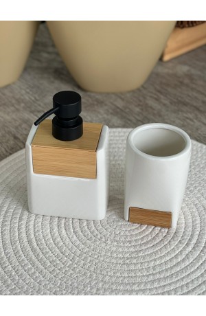 Jogo de Banheiro Branco c/ Detalhe em Bambu  - 2 Peças