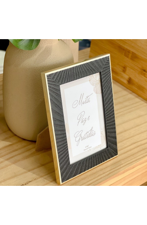 Porta Retrato Preto c/ Borda Dourada 