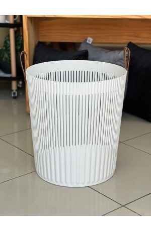Cesto Multiuso Branco com alça de Couro 36x40cm